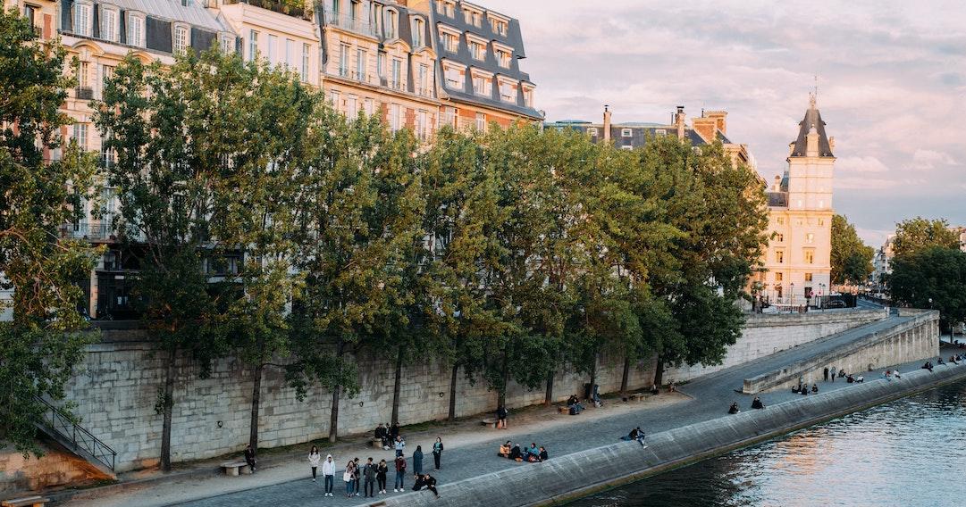 Vertiges de l'amour sur les îles de Paris